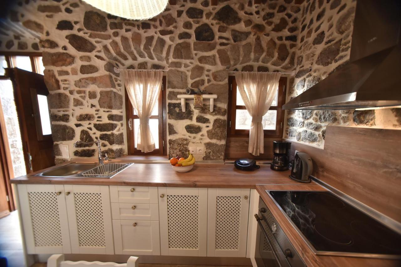 Patriko Nisyrian Guesthouse Mandraki  Exterior photo