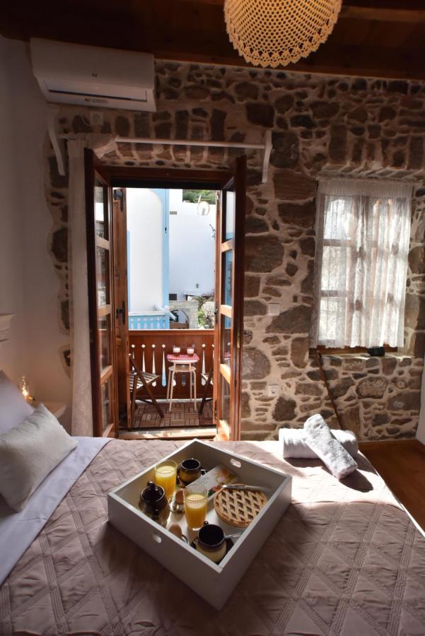 Patriko Nisyrian Guesthouse Mandraki  Exterior photo